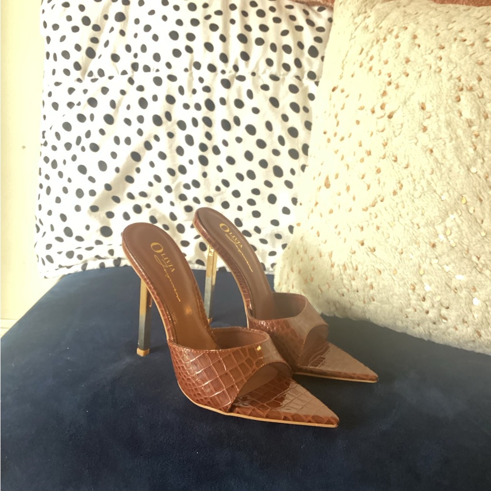 Olivia Harris heels! Animal print